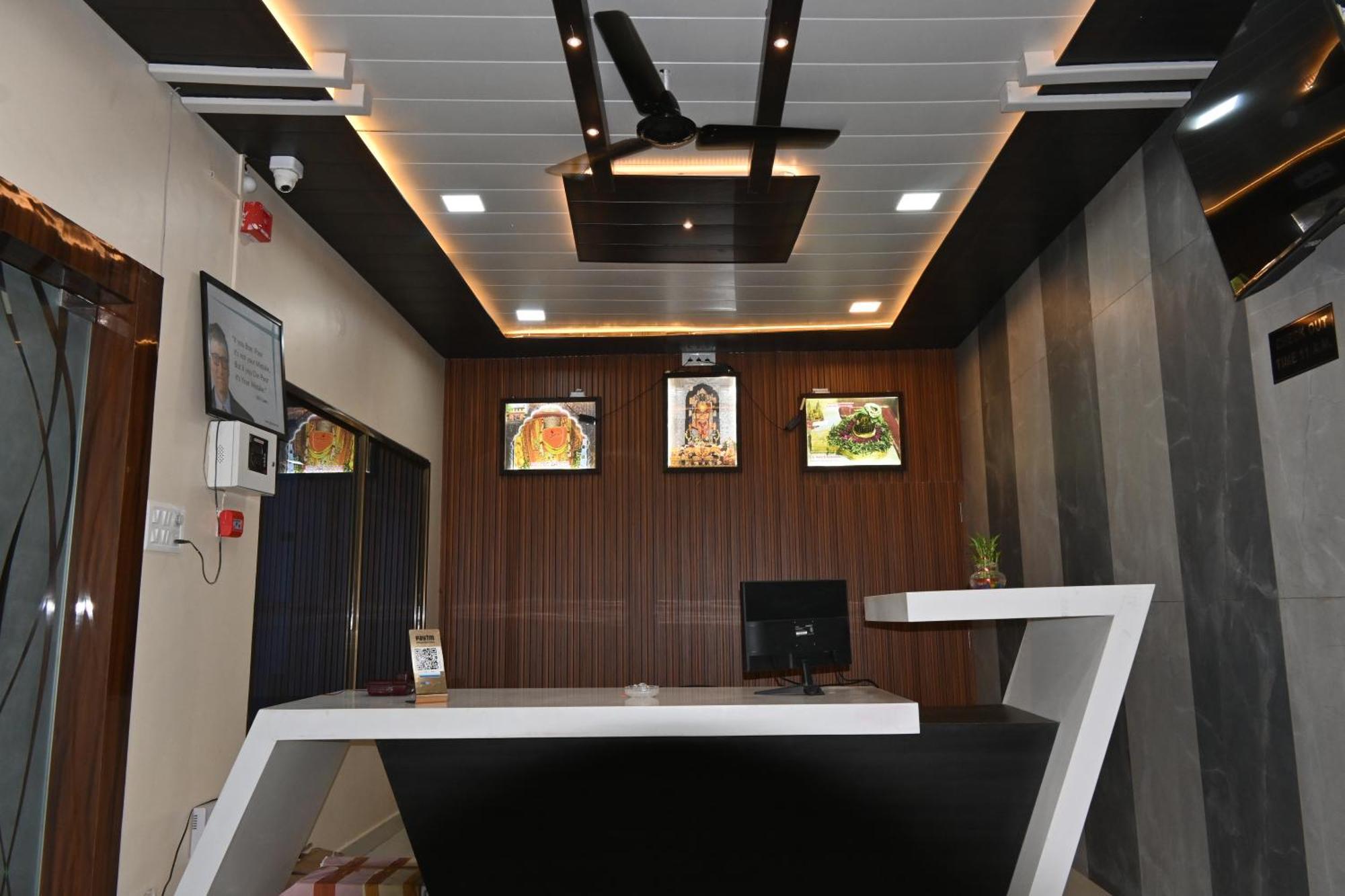 Gk Hotel And Restaurant Varanasi Exterior foto